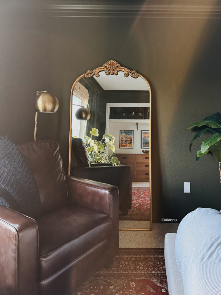 Full-size mirror as a must-have guest room accessory